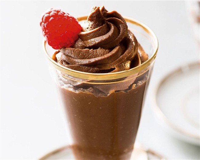 Image of Avocado-Chocolate Mousse with Raspberries