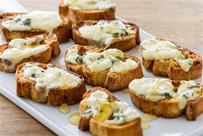 Image of Bruschetta with Gorgonzola Cheese and Honey