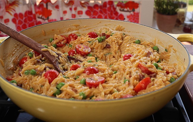 Image of One Pot Creamy Creamy Orzo with Prosciutto and Peas