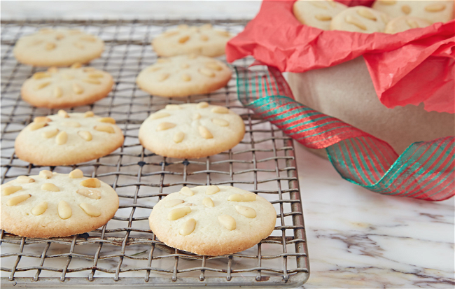 Image of Pine Nut Cookies