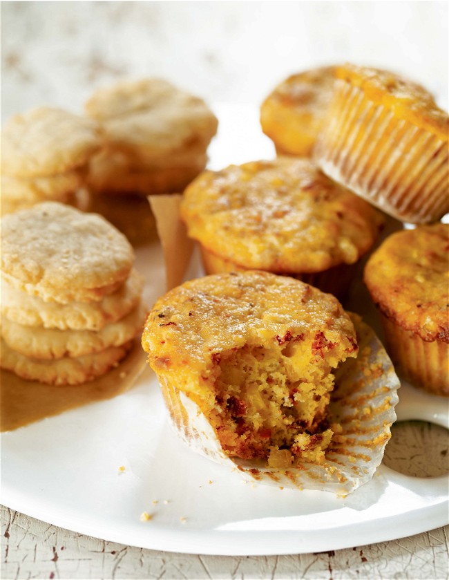 Image of Garlic and Sun-Dried Tomato Corn Muffins