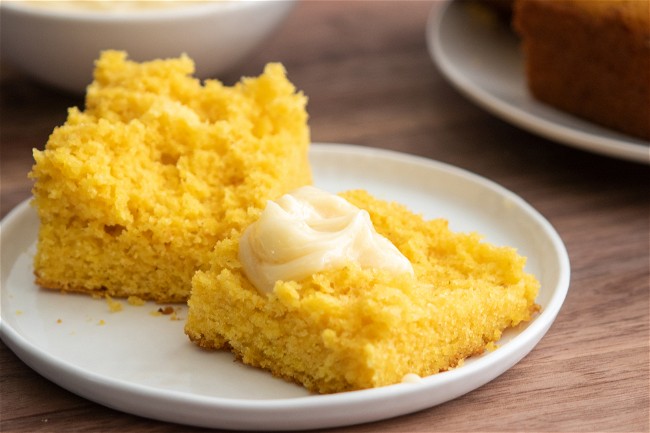 Image of Giada's Buttermilk Cornbread