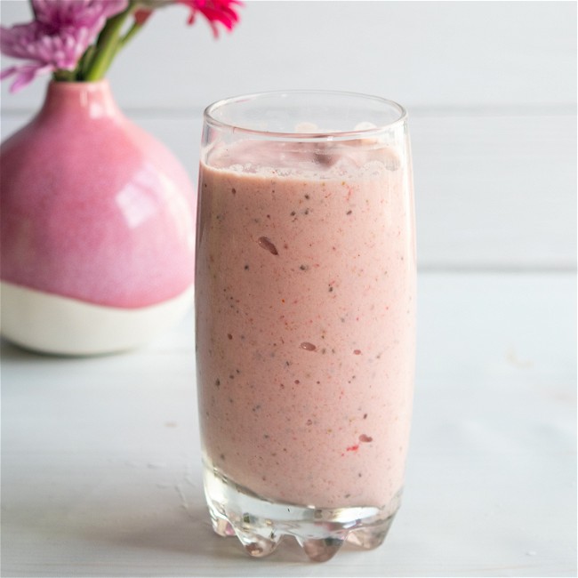 Image of Strawberry, Almond and Banana Smoothie