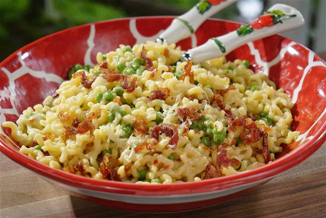 Image of Aglio E Olio with Peas and Prosciutto