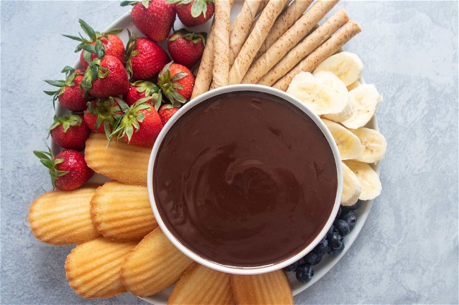 Image of Nutella Chocolate-Hazelnut Fondue