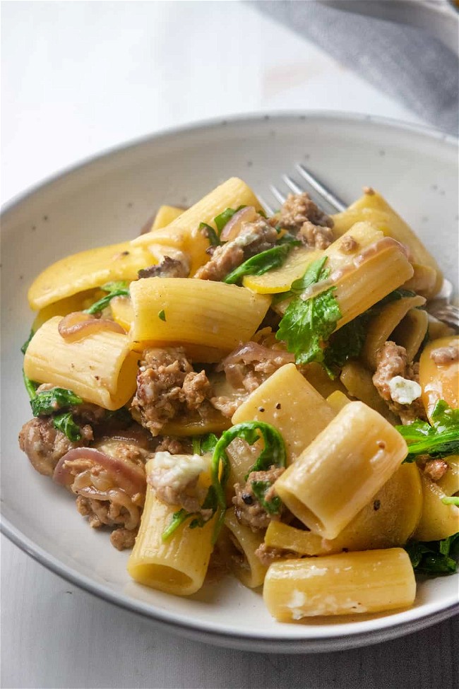 Image of Pasta With Sausage, Apples and Gorgonzola