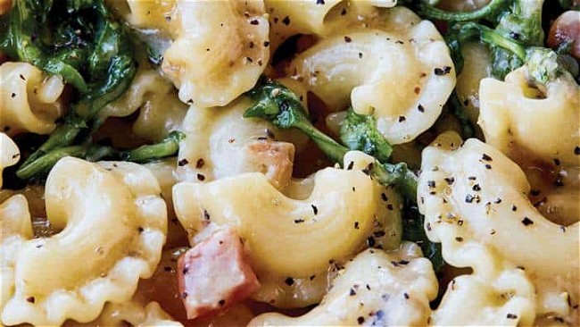 Image of Giada's Cacio E Pepe With Pancetta And Arugula