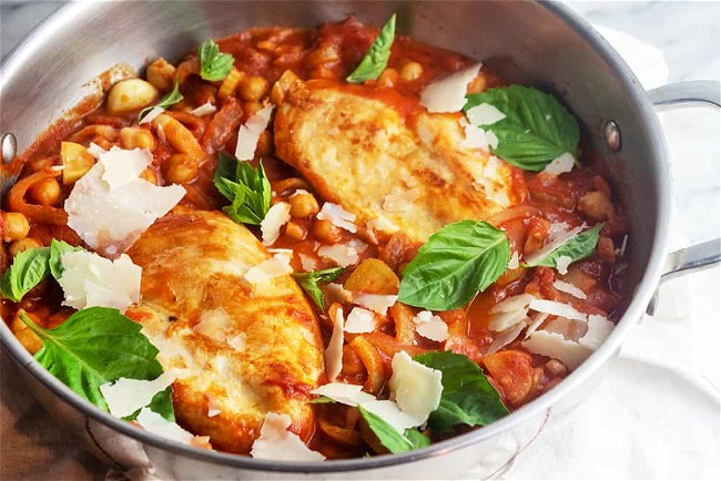 Image of Chicken with Chickpea and Tomato Ragu