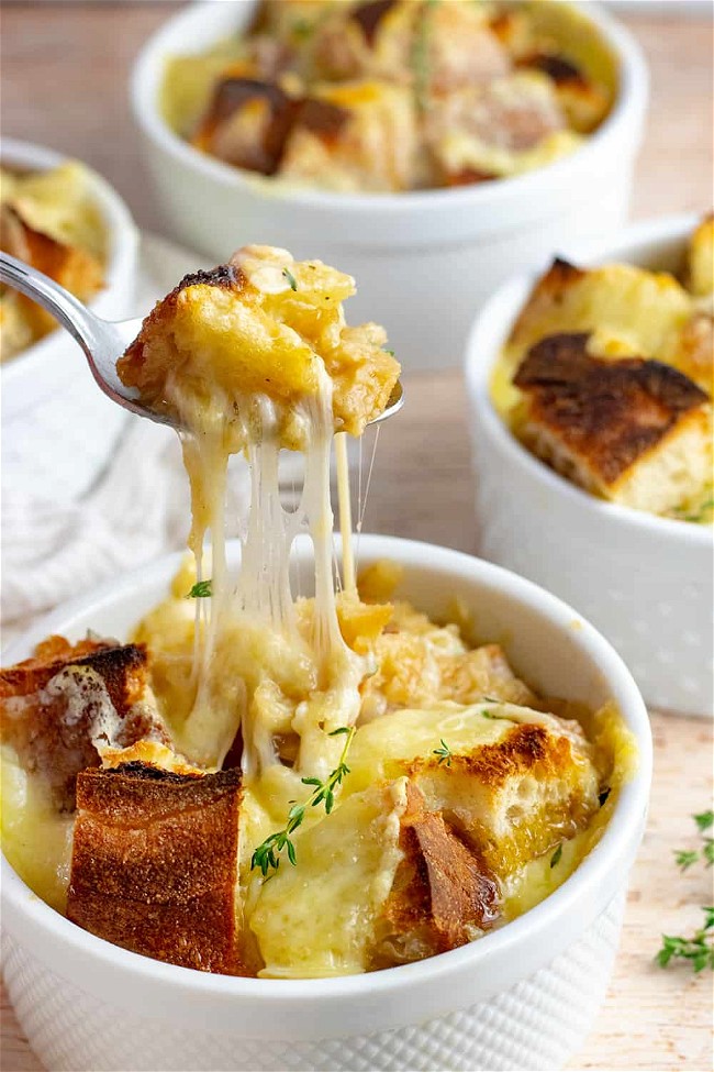 Image of Italian Onion Soup With Fontina And Thyme