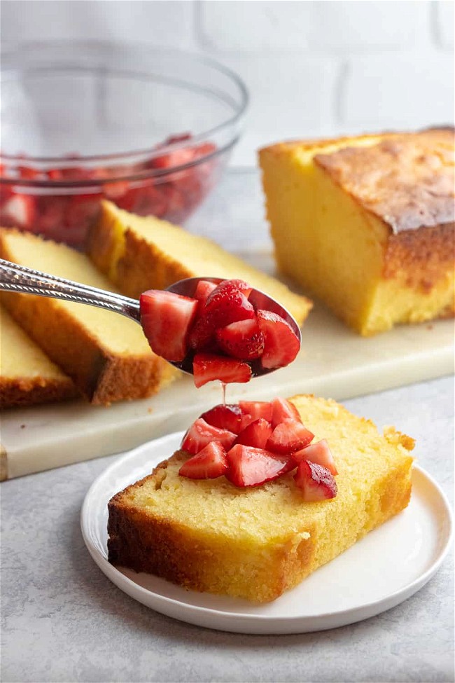 Image of Ricotta Pound Cake With Strawberries