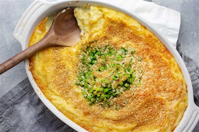 Image of Cheesy Baked Mashed Potatoes With Peas