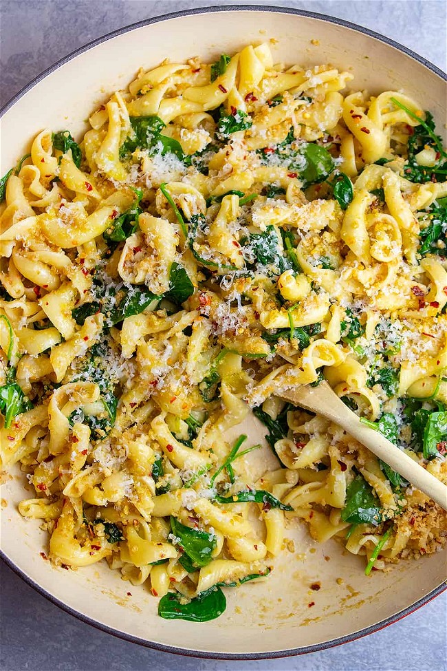 Image of Garlic Anchovy Pasta