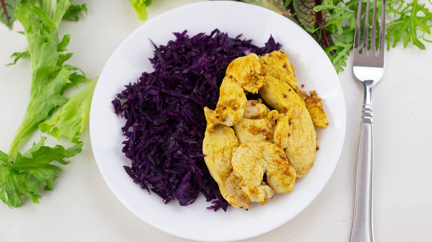 Image of Rotkohl mit Senfhühnchen