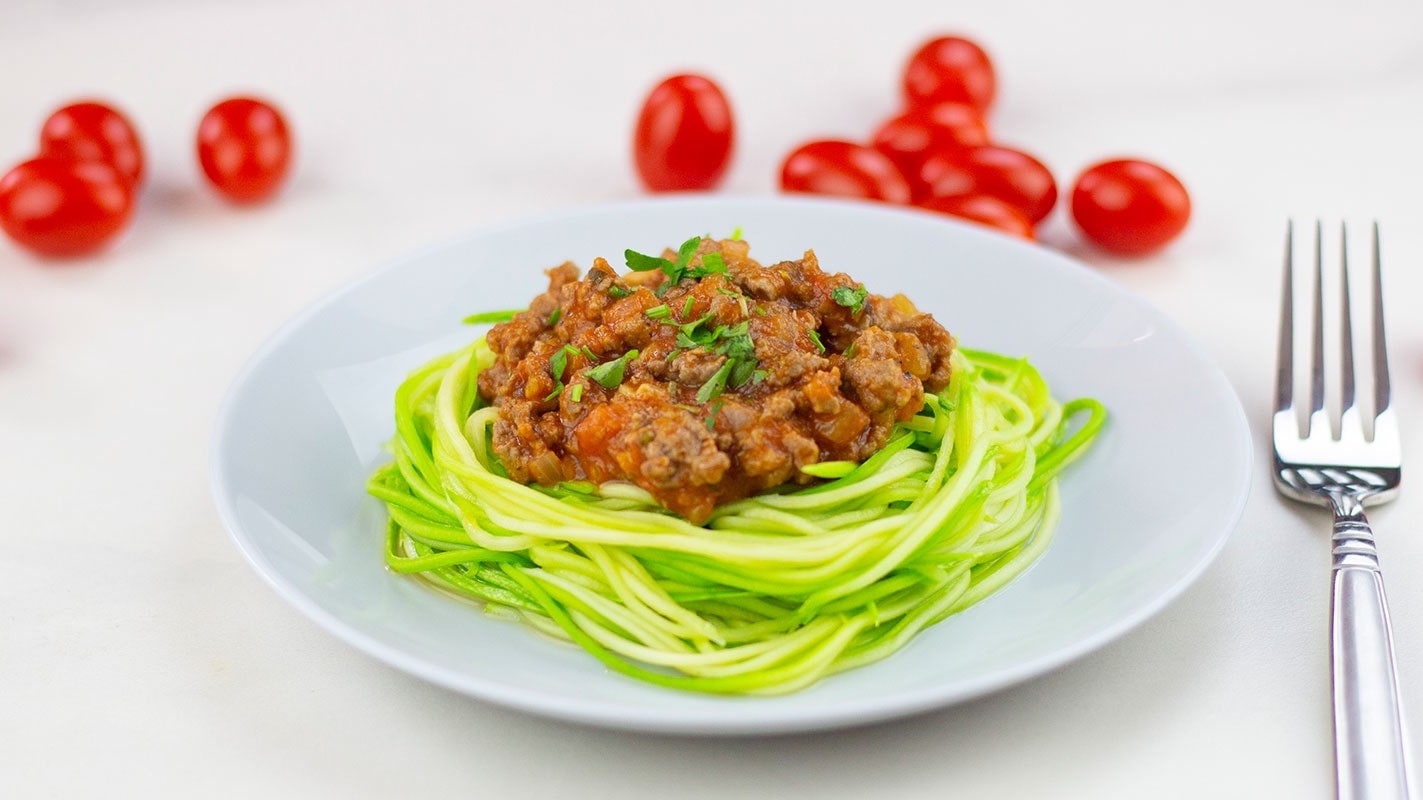 Image of Zucchini-Spaghetti mit Tatar