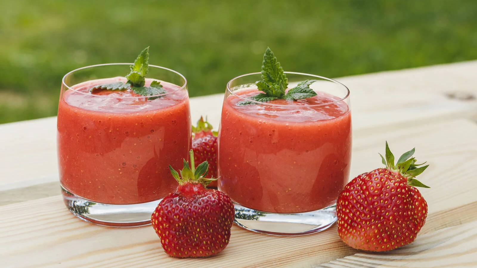 Image of True Lime-Strawberry Recovery Drink