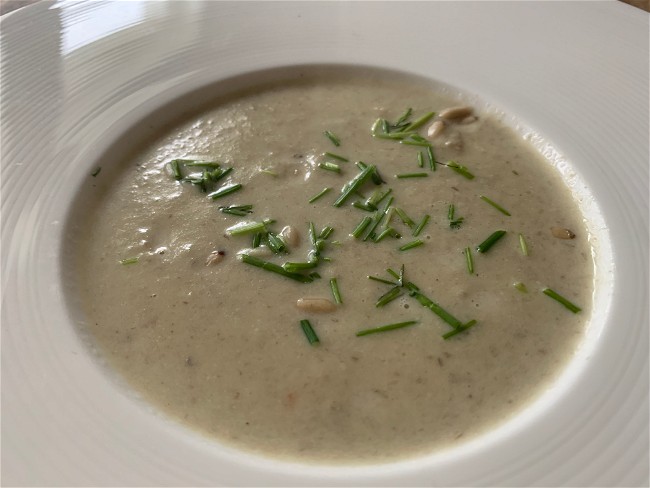 Image of One-pot mushroom soup