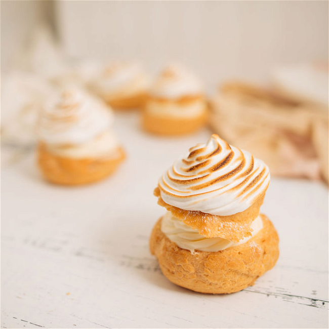 Image of Easy Lemon Cream Puffs