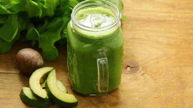 True Lime Avocado Pineapple-Mint Smoothie