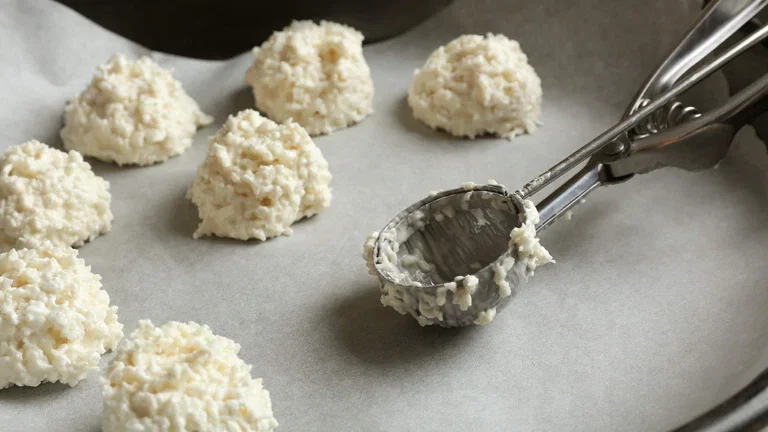 True Lime in The Coconut Macaroon Mini Pies