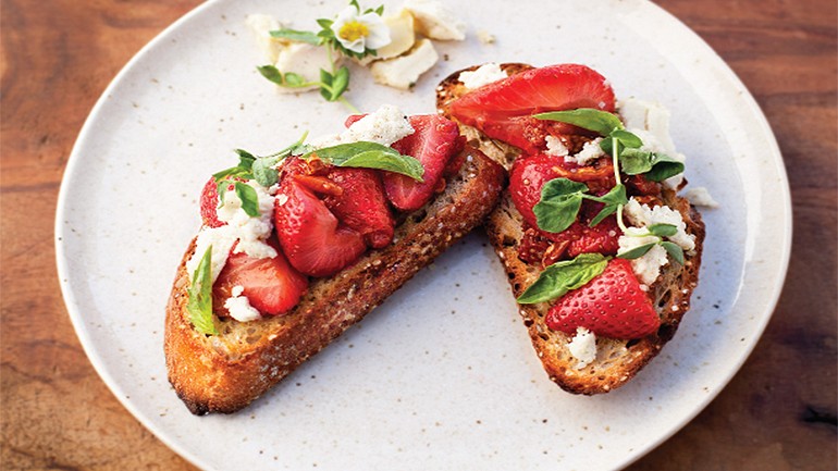 Image of Strawberry Balsamic Crostini Recipe
