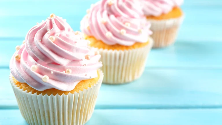 Image of Strawberry Lemon Cupcakes
