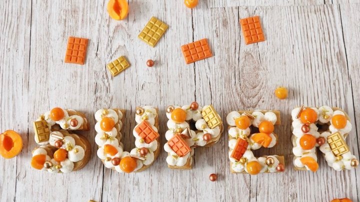 Image of Herbstliche Mini Letter Cakes