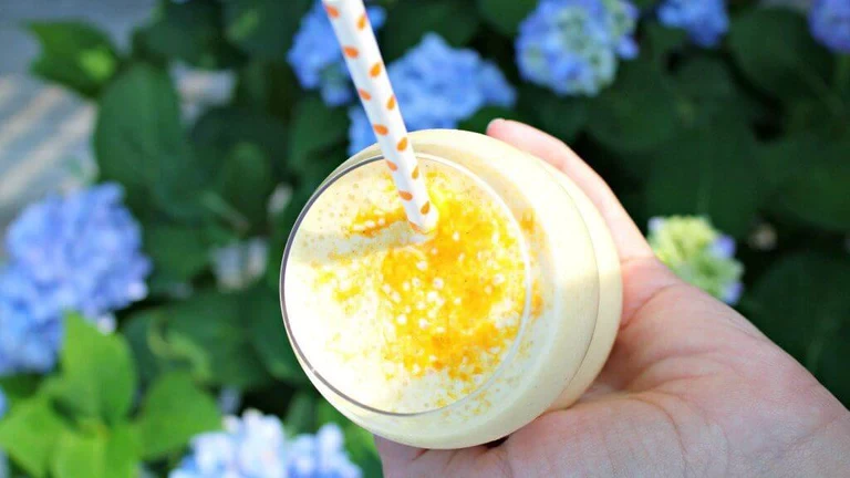 Image of Mango, Turmeric, and Lemon Smoothie