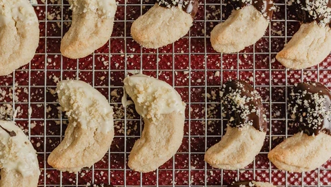 Image of BROWNED BUTTER MACADAMIA CRESCENTS