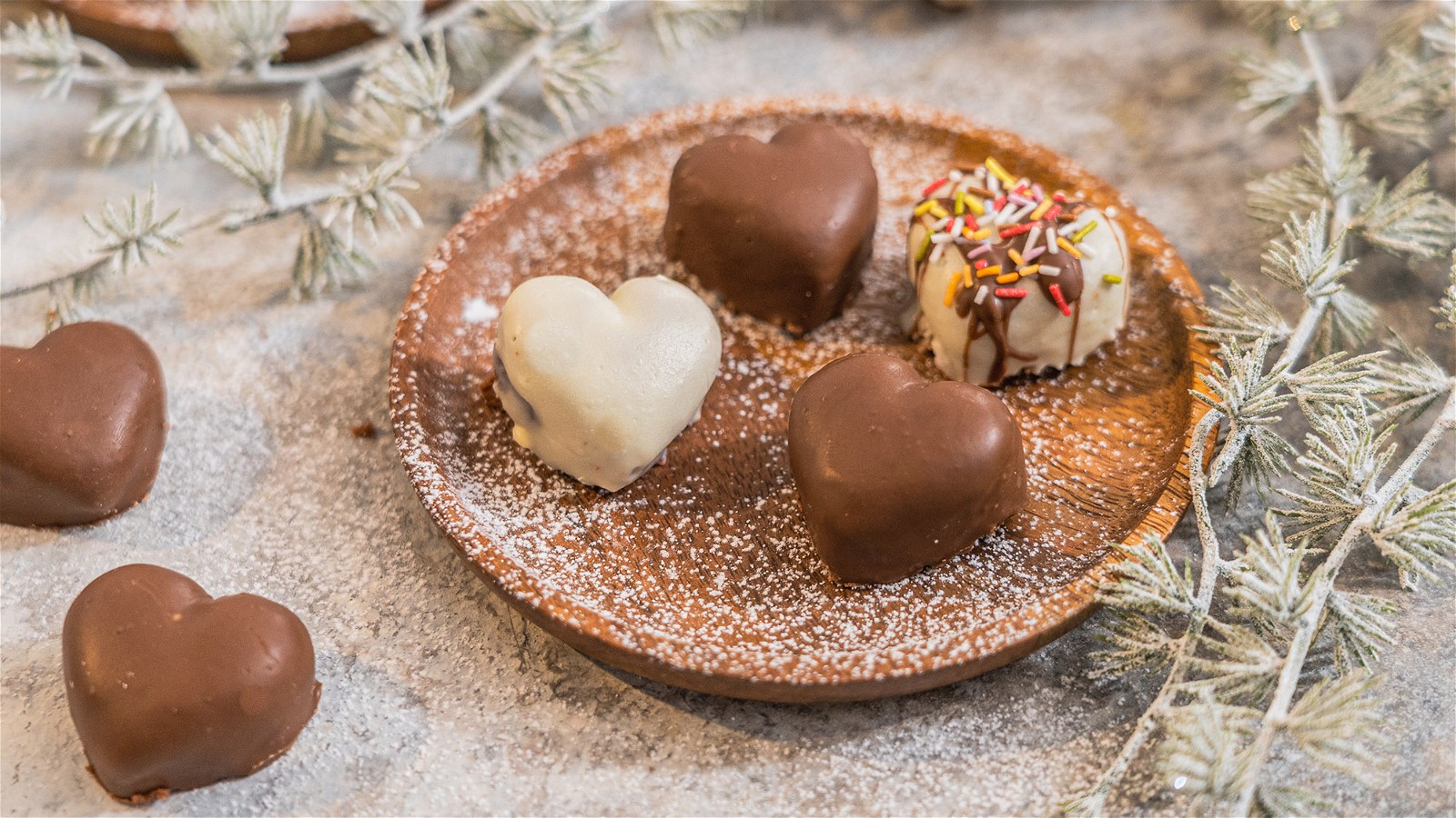 Image of Glutenfreie Lebkuchenherzen mit Marmeladenfüllung – viel mehr Weihnachten geht kaum