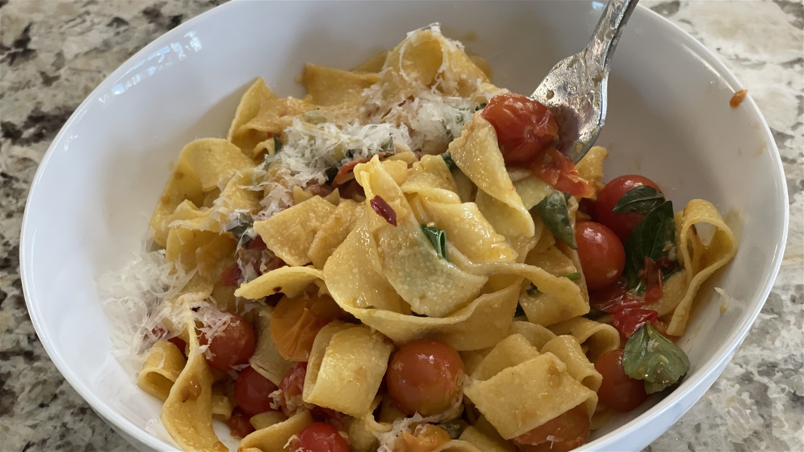 Image of Cherry Tomato and Basil Pasta 