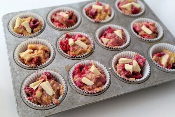 Image of Divide the batter between your 12 muffin wrappers, decorate with...