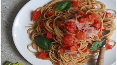 Image of Fresh Tomato And Bacon Spagheti