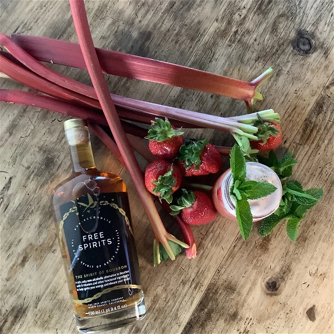 Image of The Rhubarb Strawberry UNSmash (Non-Alcoholic)