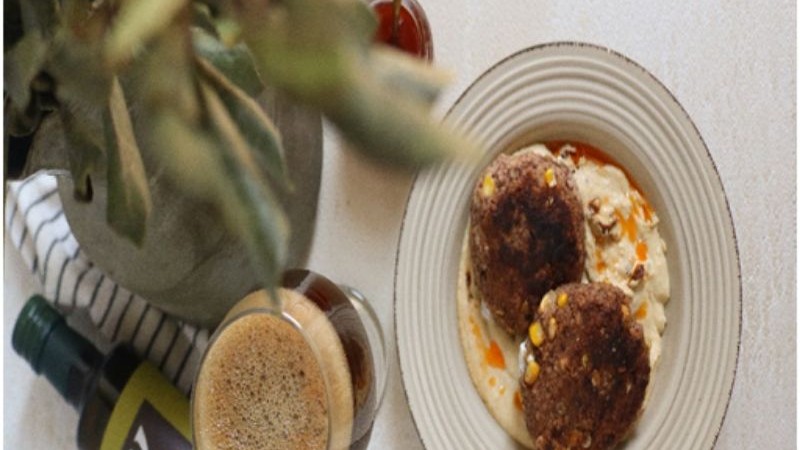 Image of Baked Bean Burgers With Sun Dried Tomato Hummus