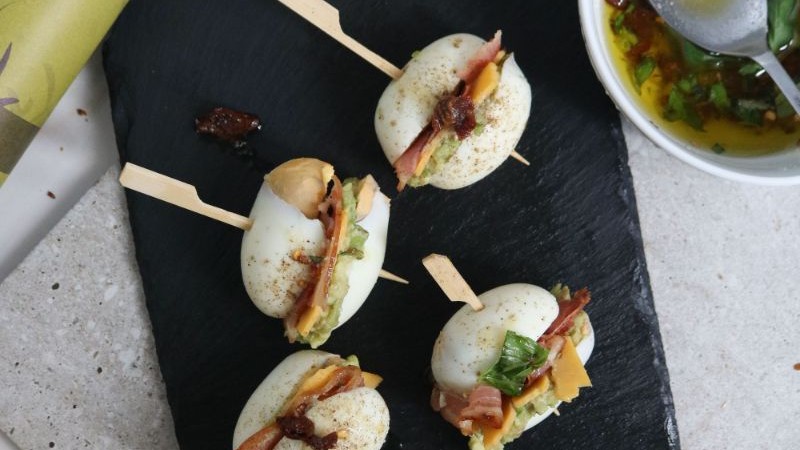 Image of Egg Sliders With Sun Dried Tomatoes Evoo Dip