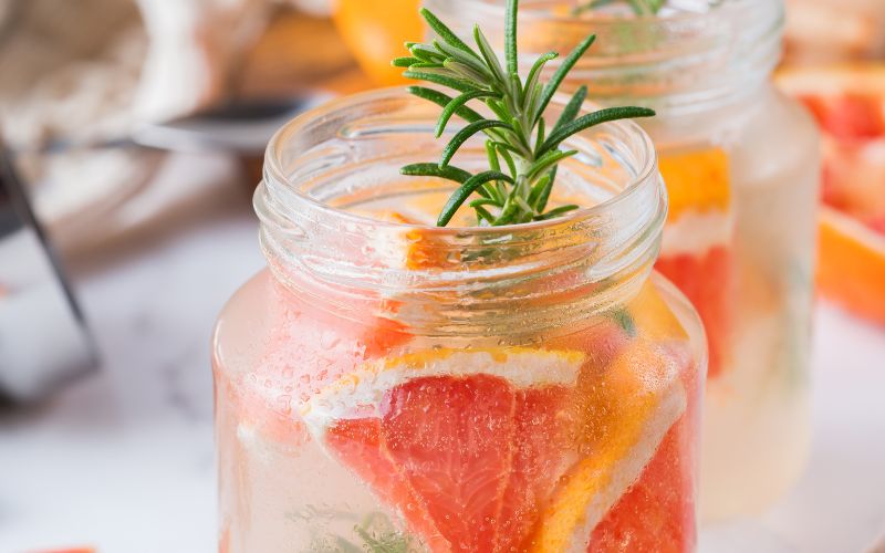 Grapefruit Seltzer Cocktail