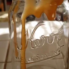 Image of Drizzle your cup with caramel sauce, pour the milkshake halfway...
