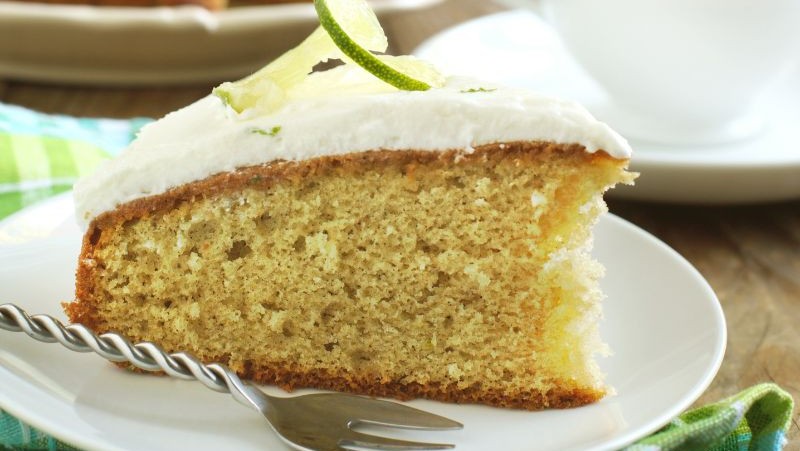 Image of Gin and Tonic Cake