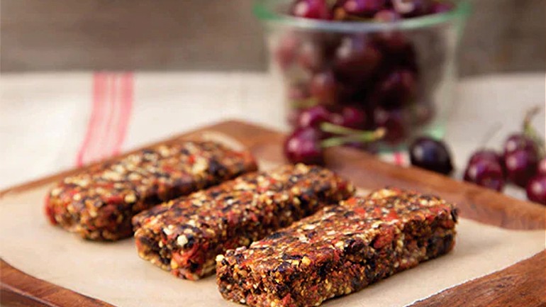 Image of Chocolate Cherry Goji Bars Recipe