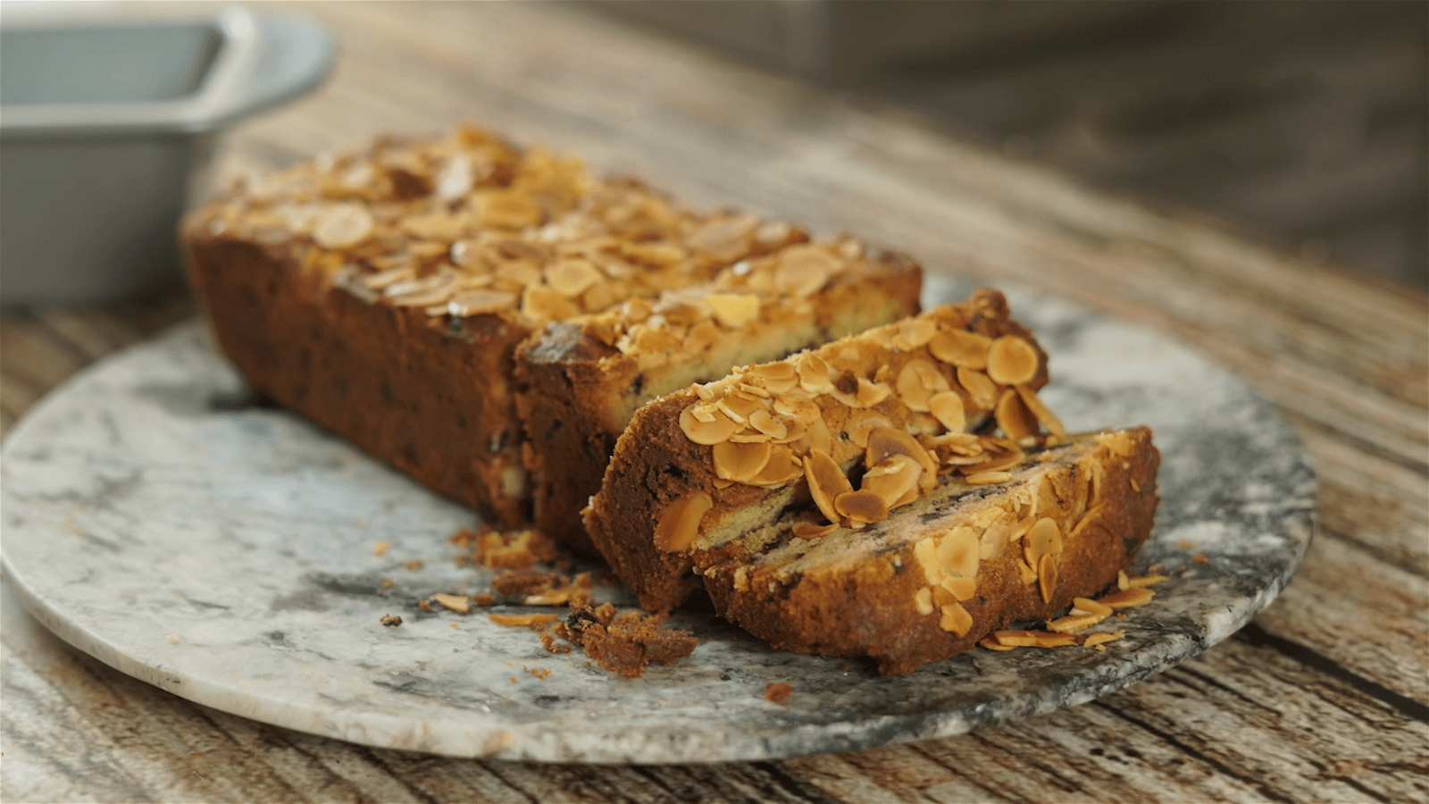Image of Almonds Chocolate Chip Loaf Cake