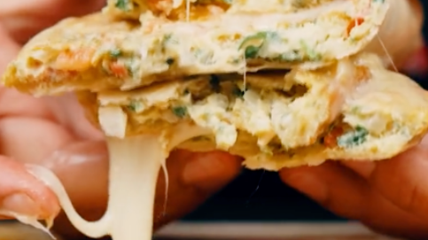 Image of Cheesy Egg Omelet Wrap