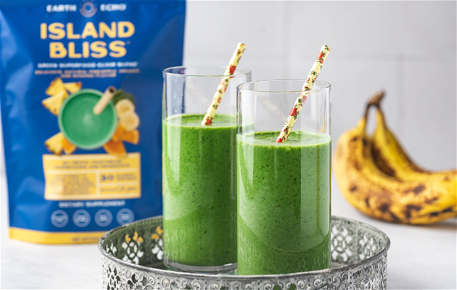 Image of Gut-Loving Tropical Green Smoothie