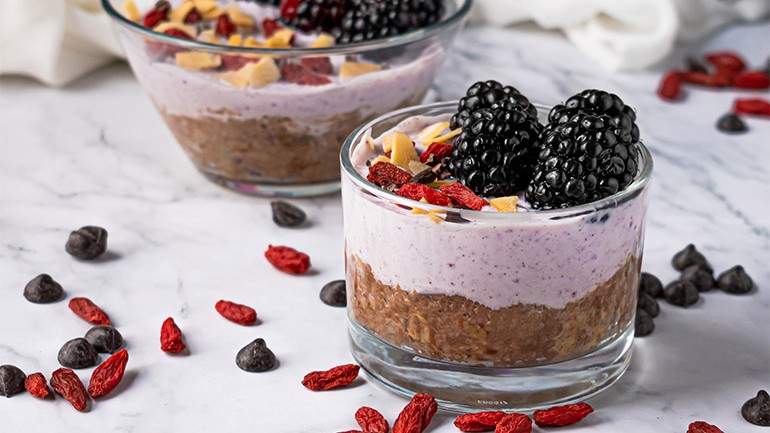Image of Chocolate Maqui Overnight Oats Recipe