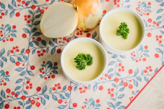 Image of White Onion Soup 