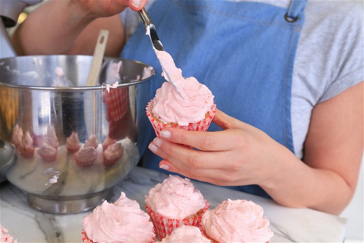 Image of Ensure your icing is spread onto cooled cake, loaf or...