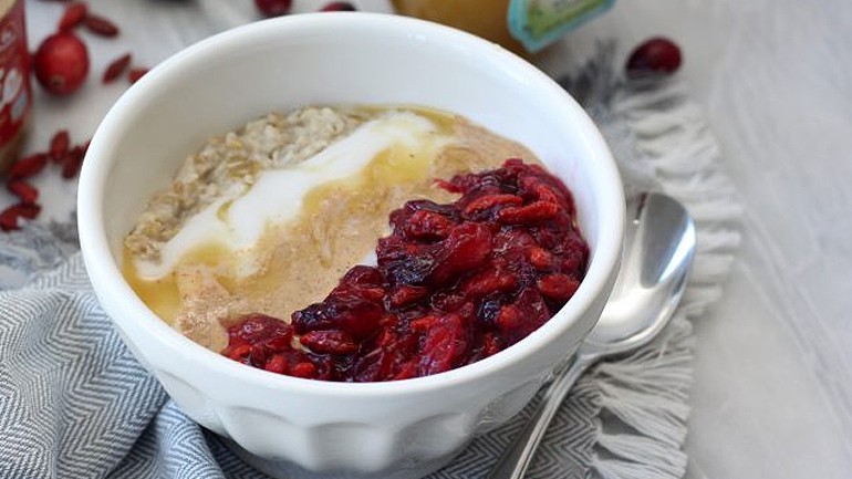 Image of Creamy Cranberry Superfood Oats Recipe