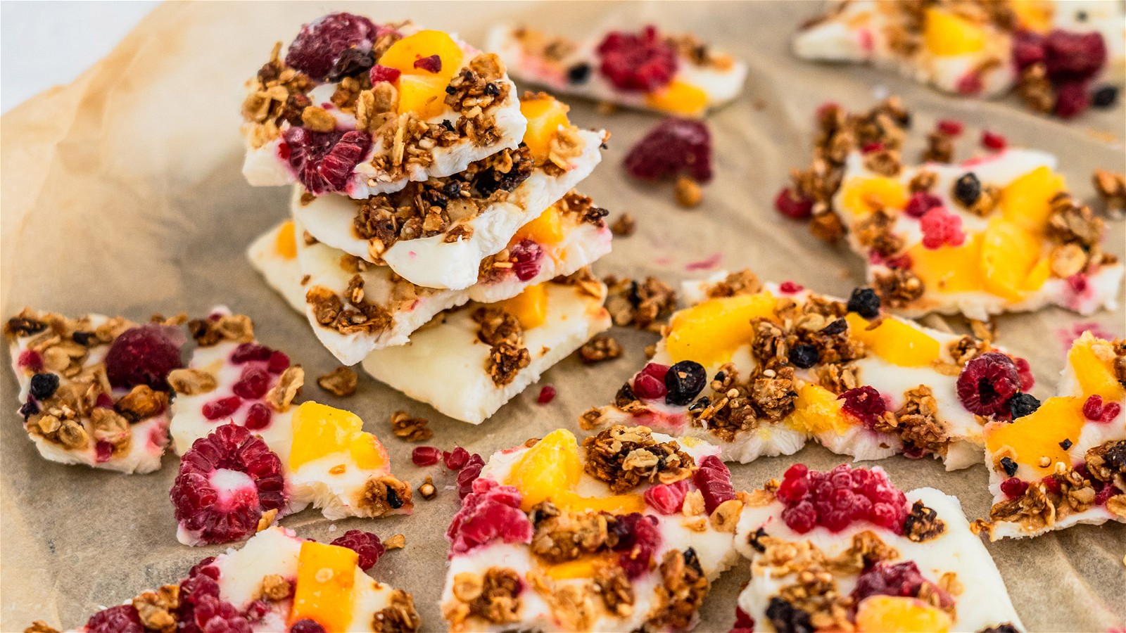 Image of Frozen Yogurt Barks – eine himmlisch leckere Erfrischung