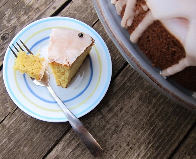 Image of Gin and Tonic Cake: A Cocktail Turned Confection