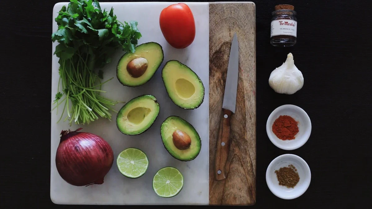 Image of Guacamole with Haleakala Ruby Hawaiian Sea Salt