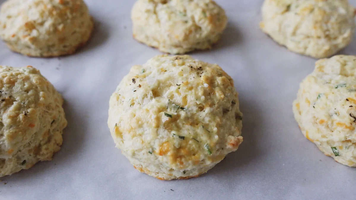 Image of Cheddar & Chive Scones with Icelandic Lava Flake Salt